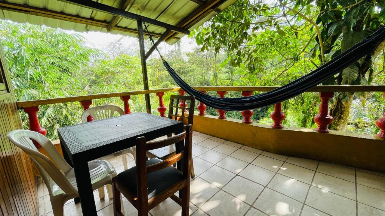 Villa Hosteria Kasadasa Santo Domingo de los Colorados Exterior foto